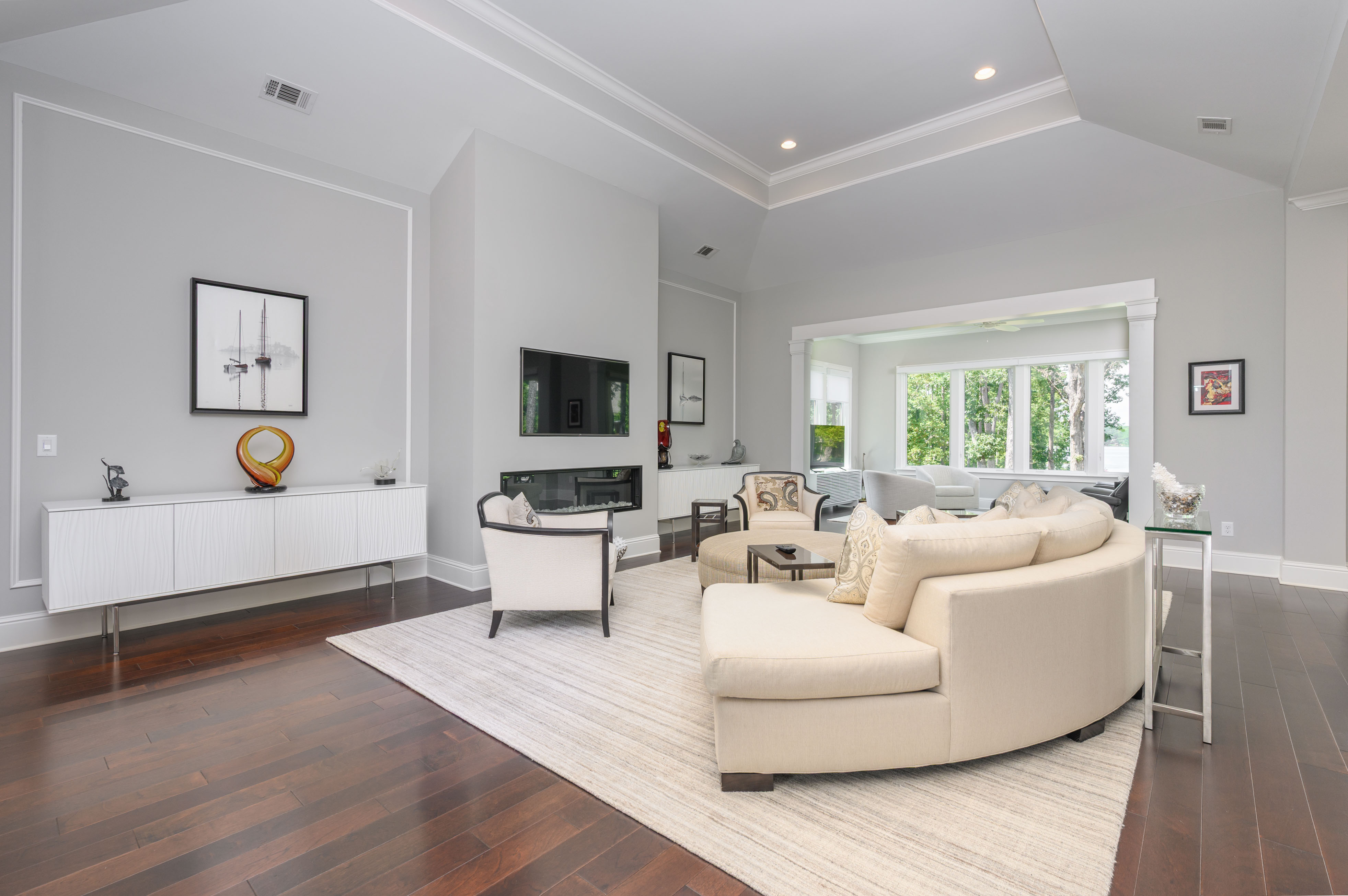 2711 Linger Longer Drive image 8